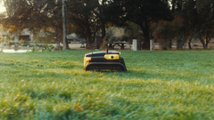 Yarbo Core – Robotic Power Base for Modular Lawn, Snow & Leaf Work System