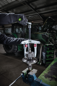 Kukko 2‑Jaw Universal Puller with Quick‑Adjust Jaws – 30‑30+