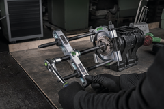 Kukko Mechanical Bearing Puller with Wide-Spread Kuhn Arms – 15‑4