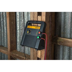 Gallagher B100 Battery Fence Energizer – Portable Electric Fence Charger – G390414
