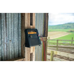 Gallagher B100 Battery Fence Energizer – Portable Electric Fence Charger – G390414