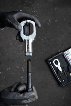 Kukko Heavy-Duty Mechanical Nut Splitter with Balanced Pressure for 10–27 mm Nuts – K‑54‑B