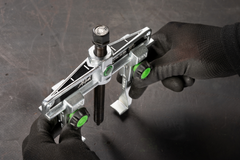 Kukko 2-Jaw Universal Puller with Quick-Adjustable Jaws – 20-30X