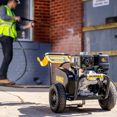 DEWALT Gas Pressure Washer 4200 PSI 4.0 GPM Honda Engine AAA Triplex Pump – 60446