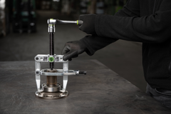 Kukko Cobra 2‑Jaw Bearing Puller with Side Clamp (16–100 mm Spread, 100 mm Reach) – 204‑2