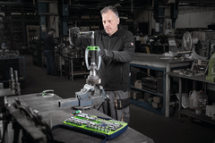 Kukko 2‑Jaw Universal Puller with Self‑Centering Jaws – 44‑2