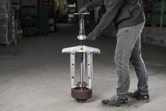 Kukko 3-Jaw Universal Puller with Adjustable Reach, Up to 375 mm Spread, Reach from 450 mm to 450 mm - 11-0-AV